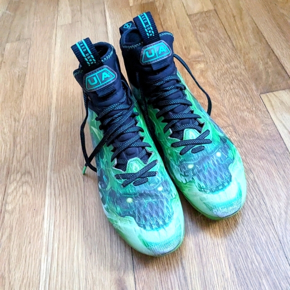 Under Armour football cleats size 9 - Picture 1 of 5